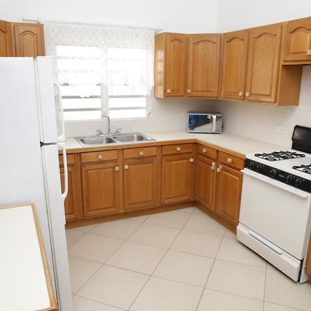 Breezee Apartment Long Path Bagian luar foto